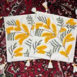 کوسن پانچدوزی دست بافت طرح گل زرد - Image 2